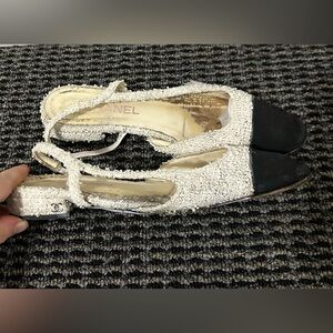 CHANEL Tweed Slingback